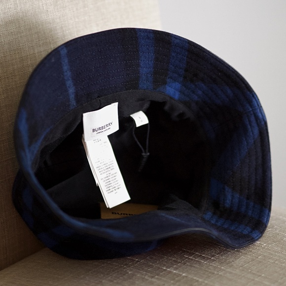 Burberry Check Wool Cashmere Bucket Hat - Picture 3 of 4